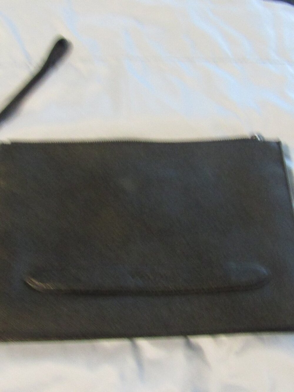 COACH Black Textured Crossgrain Leather Pouch with Gold Hardware & Wrist Strap - Picture 3 of 6